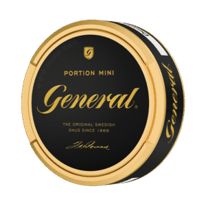 General Portion Mini – dosan sedd snett framifrån, originalportion tobakssnus i miniformat från Swedish Match
