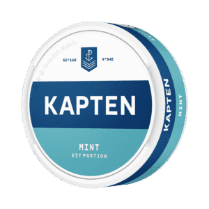Kapten Vit Mint – dosan sedd snett framifrån, vit portion tobakssnus med tobak och mint från Swedish Match
