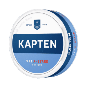 Kapten Vit X-Stark – dosan sedd snett framifrån, extra stark vit portion tobakssnus med tobak och bergamott från Swedish Match