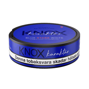 Knox Karaktär Blue Stark White – dosan sedd från sidan, stark vit portion tobakssnus med bergamott och enbär från Skruf Snus