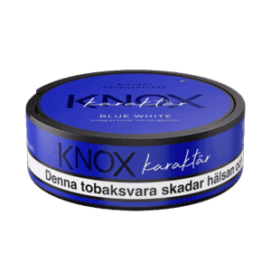 Knox Karaktär Blue White – dosan sedd från sidan, vit portion tobakssnus med bergamott och enbär från Skruf Snus