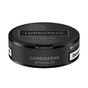 Lundgrens Aftonglöd – dosan sedd från sidan, vit portion tobakssnus med läder och bergamott från BAT