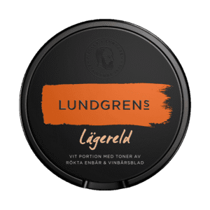 Dosa med Lundgrens Lägereld, vit portion tobakssnus med rök och enbär från BAT